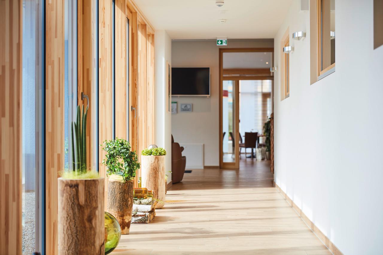 Vital Hotel An Der Therme Gmbh バート・ヴィンツハイム エクステリア 写真